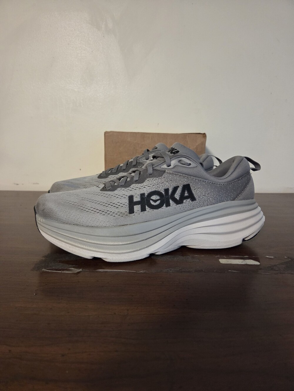 Hoka Bondi 8 Running Shoes Gray Mens Sz 9.5EEEE Pre Owned